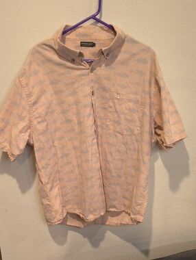 Southern Marsh Short-Sleeve Shirt in Light Peach/Blue Fish Pattern Men's XL